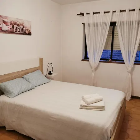 Chill House * فيغيورا دا فوز