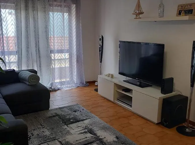 Chill House فيغيورا دا فوز